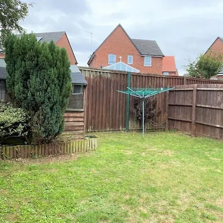 Charming Home In Wellingborough Exterior foto