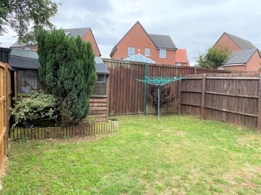 Charming In * Wellingborough